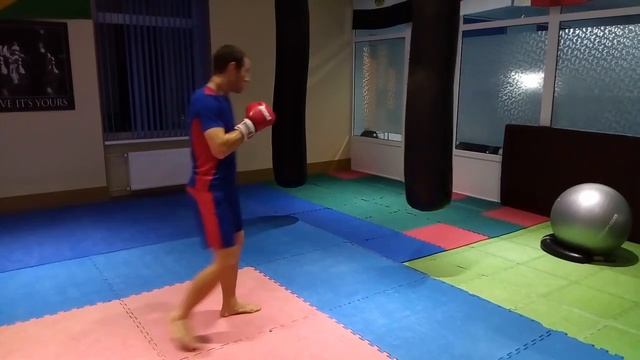 Отработка ударной техники на мешке. смотреть онлайн
