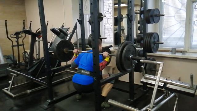 Присед с паузой в мёртвой точке 120 кг на 5 смотреть онлайн