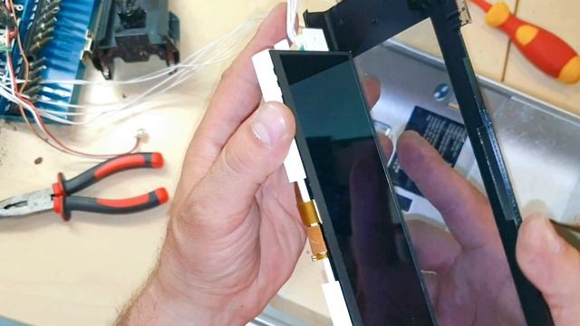 Siemens eq6 Display Ausbauen Antrieb der Brühgruppe, Heizelement, Kaffeeauslauf Verteiler смотреть онлайн