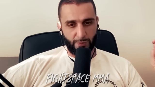 Что говорили в углу во время боя Махачев - Волкановски / Он не так силен / FightSpaceMMA смотреть онлайн