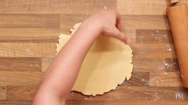How To Line a Tart Mold and Bake the Tart Shell I Pastry Maestra смотреть онлайн
