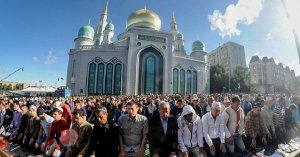 Поздравляю с праздником Ураза Байрам и от чистого сердца желаю Мира и Добра!