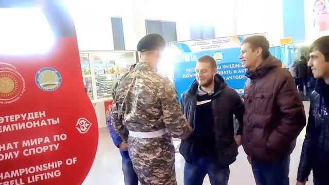 Возвращение Кирилла из армии. Актобе 22.10.16г. смотреть онлайн