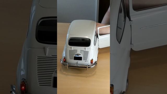 FIAT 600 D ESCALA 1/8 SALVAT смотреть онлайн