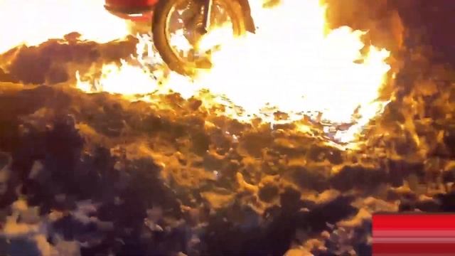 ХАЗЯЕВА ВЗОРВАЛИ МОТИК! РОСТИК УПАЛ В БОЛОТО | ХАЗЯЕВА ЧИЛЯТ В БАНЕ смотреть онлайн