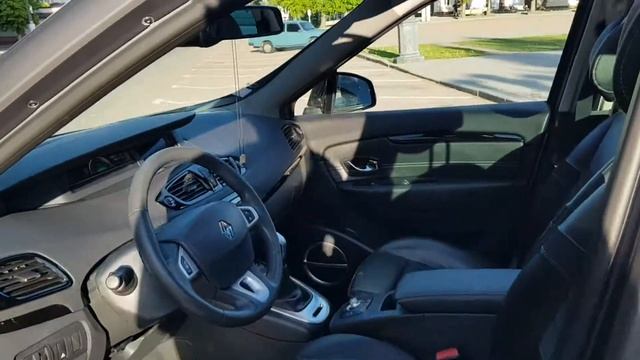 Renault Grand Scenic 2012 смотреть онлайн