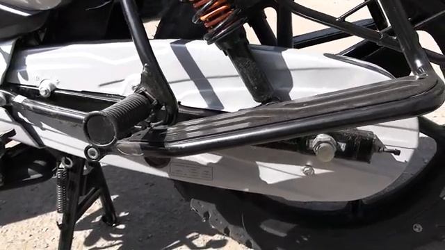 "Трехместные" мопед и мотоцикл. LARGO и BAJAJ BOXER. смотреть онлайн