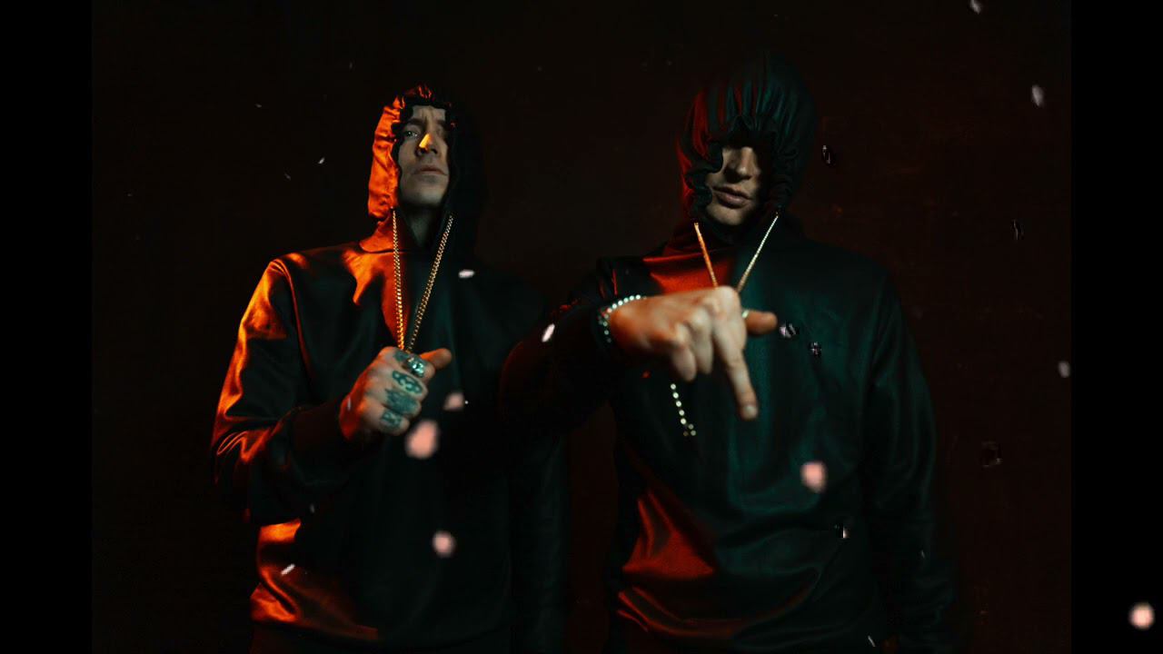 Красное дерево х Кравц - Не пристегнут смотреть онлайн