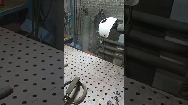 Покраска сварочной маски. смотреть онлайн