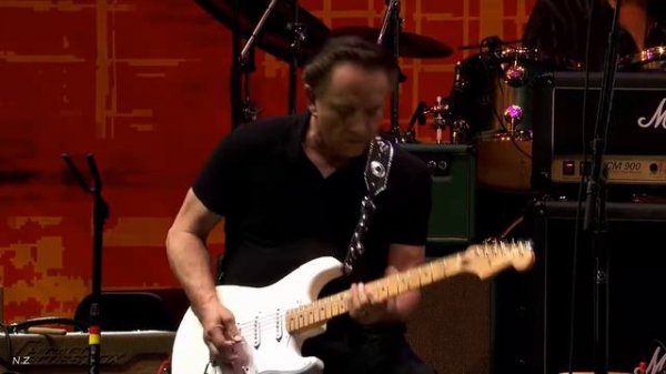 BB King & Eric Clapton - The Thrill Is Gone (2010 Live)