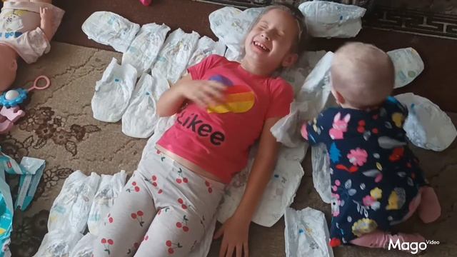 Подгузники ??? смотреть онлайн