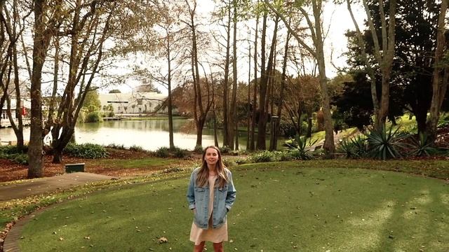 73 Questions With A University Of Waikato Student смотреть онлайн