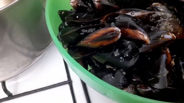 У нас сегодня праздник, НАДЮША уже дома ??? смотреть онлайн
