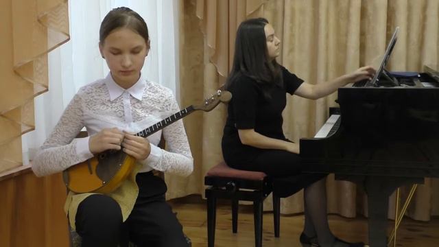 Веретенникова Диана, 13 лет, Кюхлер "Концертино в стиле Вивальди", Тамарин "Старинный гобелен" смотреть онлайн