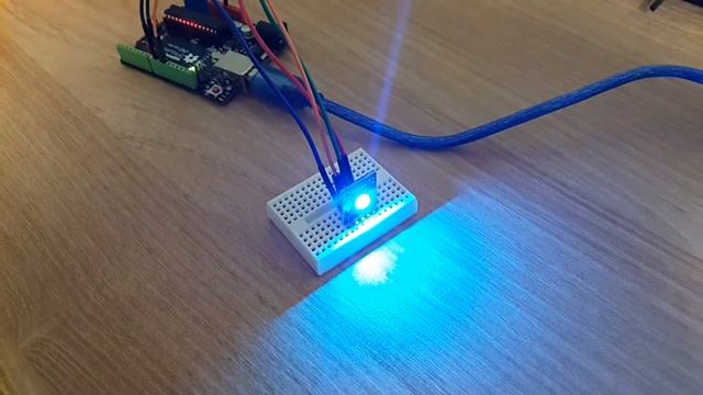 D008 - RGB LED Module SMD (KY-009) смотреть онлайн