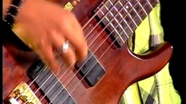 Ramon Cordero & The Bachata Roja Legends смотреть онлайн