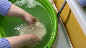 Как стирать и сушить вязаные вещи/как делаю это я/стираем вместе #вязание#knitting#вязовлог