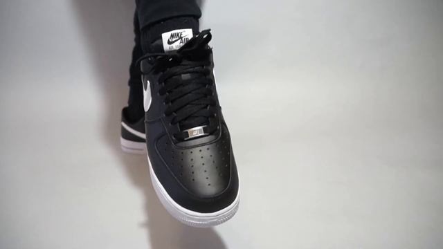 Nike Air Force 1 Black White CJ0952-001 on feet смотреть онлайн