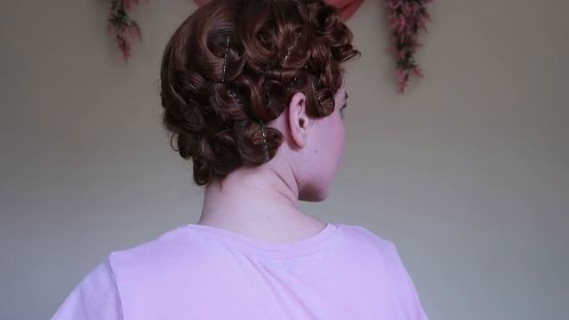 How I Pin Curl My Hair | 1940's 50's Hair Tutorial смотреть онлайн