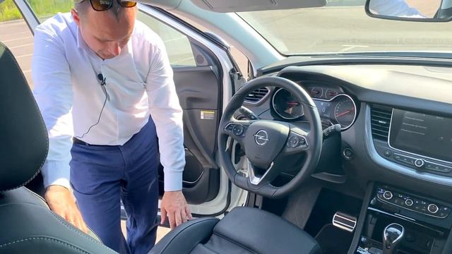 OPEL GRANDLAND X. АВТО ПОЖИЛОЙ ИММИГРАНТКИ ИЗ ЕВРОПЫ.