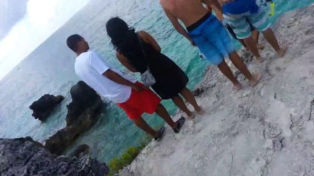 bermuda pink sand beach смотреть онлайн