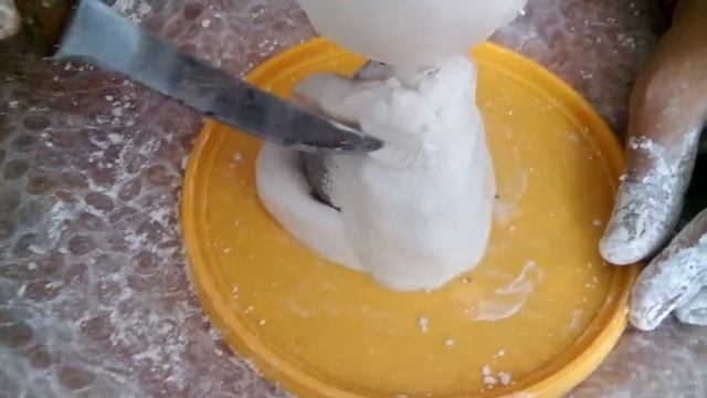 Лепка из бетона и шпаклёвки .Собака породы Мопс.