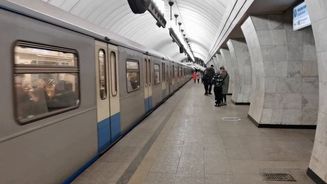 Красивое отправление "Оки" со станции Чеховская смотреть онлайн