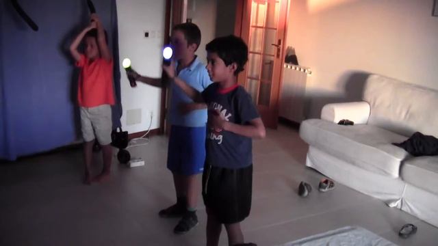 Hugo & Cláudio in Grease Dance I - PS3 смотреть онлайн