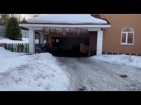 В Ленобласти в здании бывшего детсада полицейские обнаружили плантацию конопли смотреть онлайн