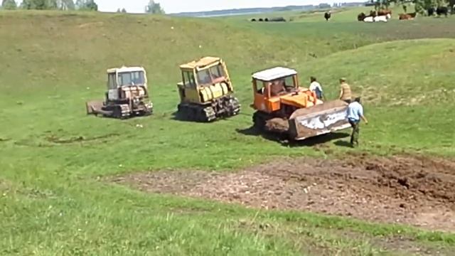 Вытаскиваем трактор часть 2 смотреть онлайн