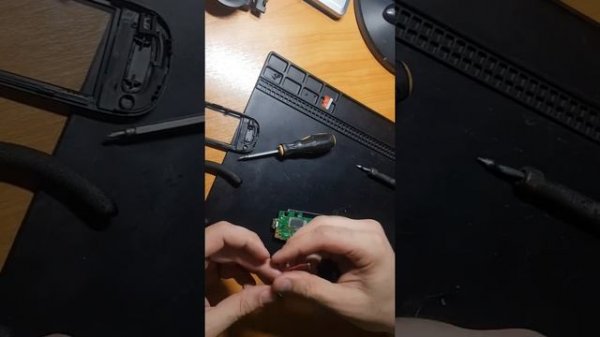 Видеорегистратор AdvoCam-FD8 Gold GPS замена батареи - Часть 1