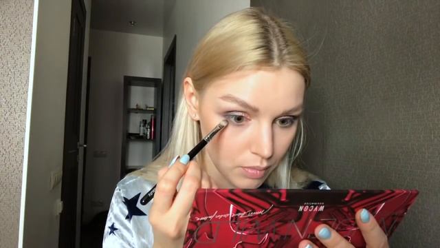 ВЕЧЕРНИЙ МАКИЯЖ С ПИГМЕНТАМИ смотреть онлайн