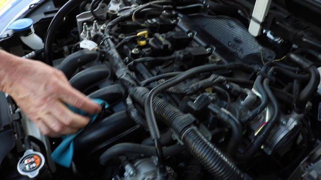 Mazda2 - Engine Bay Cleaning & Detailing смотреть онлайн