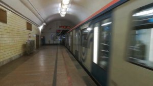 Москва 2019 на станции метро Университет