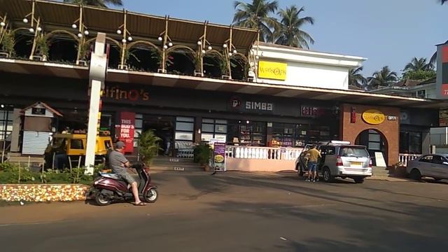 Прогулка по Кандолиму.по магазину Дельфин...УПАЛ КОКОС!!!! февраль 2019 смотреть онлайн