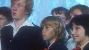 в юном месяце апреле