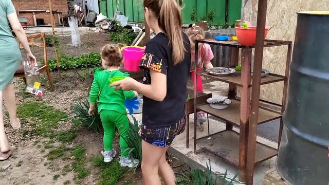 Один день лета, все радуются. 28.04.23. смотреть онлайн