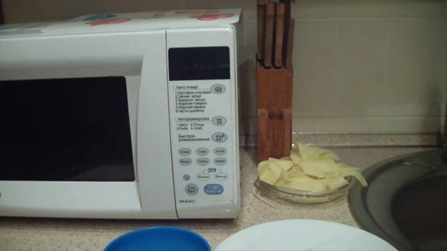 Как приготовить дома чипсы в микроволновке. Вкусно и хрустяще! смотреть онлайн