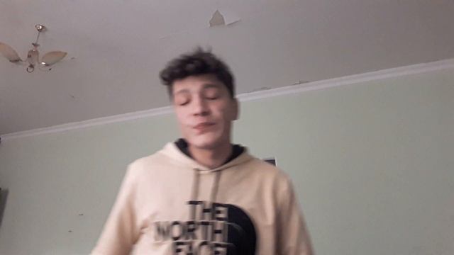 Моё первое видео . кто я ?