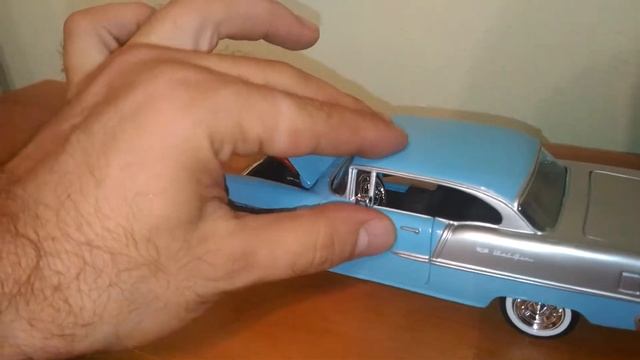 Chevy Bel Air 1955 Motormax 1/24 смотреть онлайн