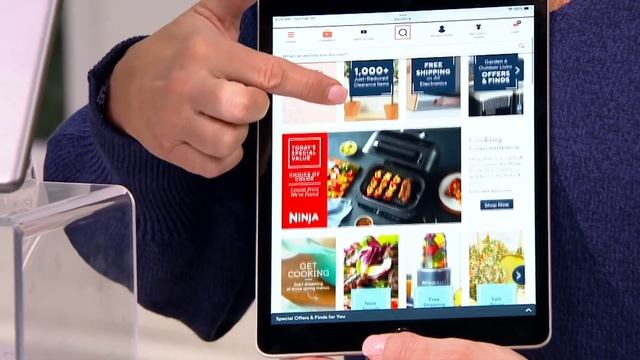 All New Apple iPad 10.2" Gen 9 64GB or 256GB WiFi w/ Voucher and Accessories on QVC смотреть онлайн