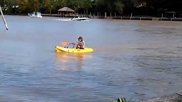Dany Quiroga probando el Kayak Atom Samoa K1 смотреть онлайн