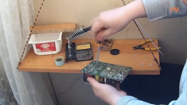 Полезные детали из старого блока питания от компьютера смотреть онлайн