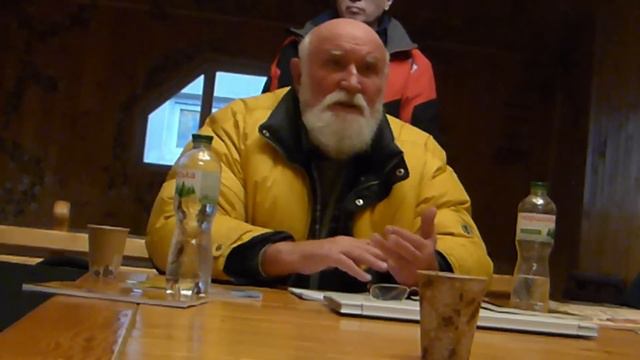 Ціна меду, дотації та ситуація в галузі бджільництва від діда Василя смотреть онлайн