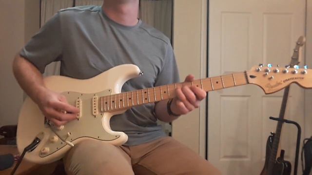 2017 Fender Stratocaster Roadhouse Deluxe смотреть онлайн