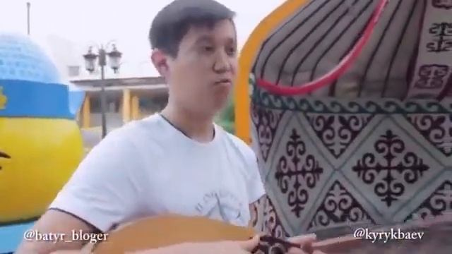 Астана жастары домбыра ойнайтындарын корсетти!!! смотреть онлайн