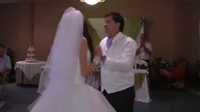 Свадебный танец Юрия и Ксении))))) смотреть онлайн