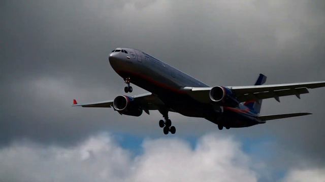Aeroflot Russian Airlines Airbus A330- 300 VQ-BQY Landing at Narita смотреть онлайн
