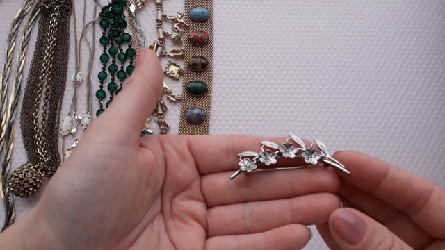 131.Новые посылки с винтажной бижутерией. Много новых маркировок. смотреть онлайн