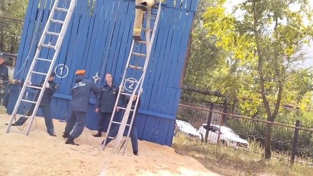 Пожарный кроссфит. Кулебаки 2022. Командный зачёт. 28 ПСО. Правая дорожка. смотреть онлайн